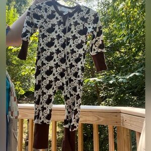 Cow  print bamboo sleeper
